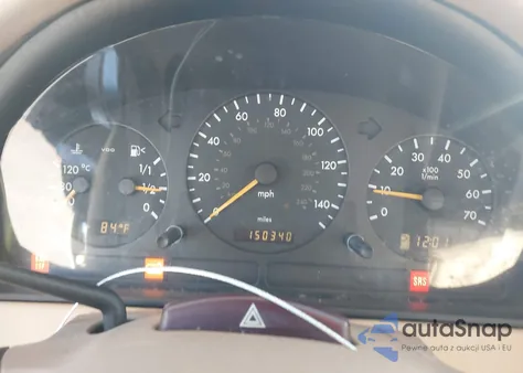 2002 Mercedes-Benz Ml 320 z USA, uszkodzony, nr VIN 4JGAB54E42A318066